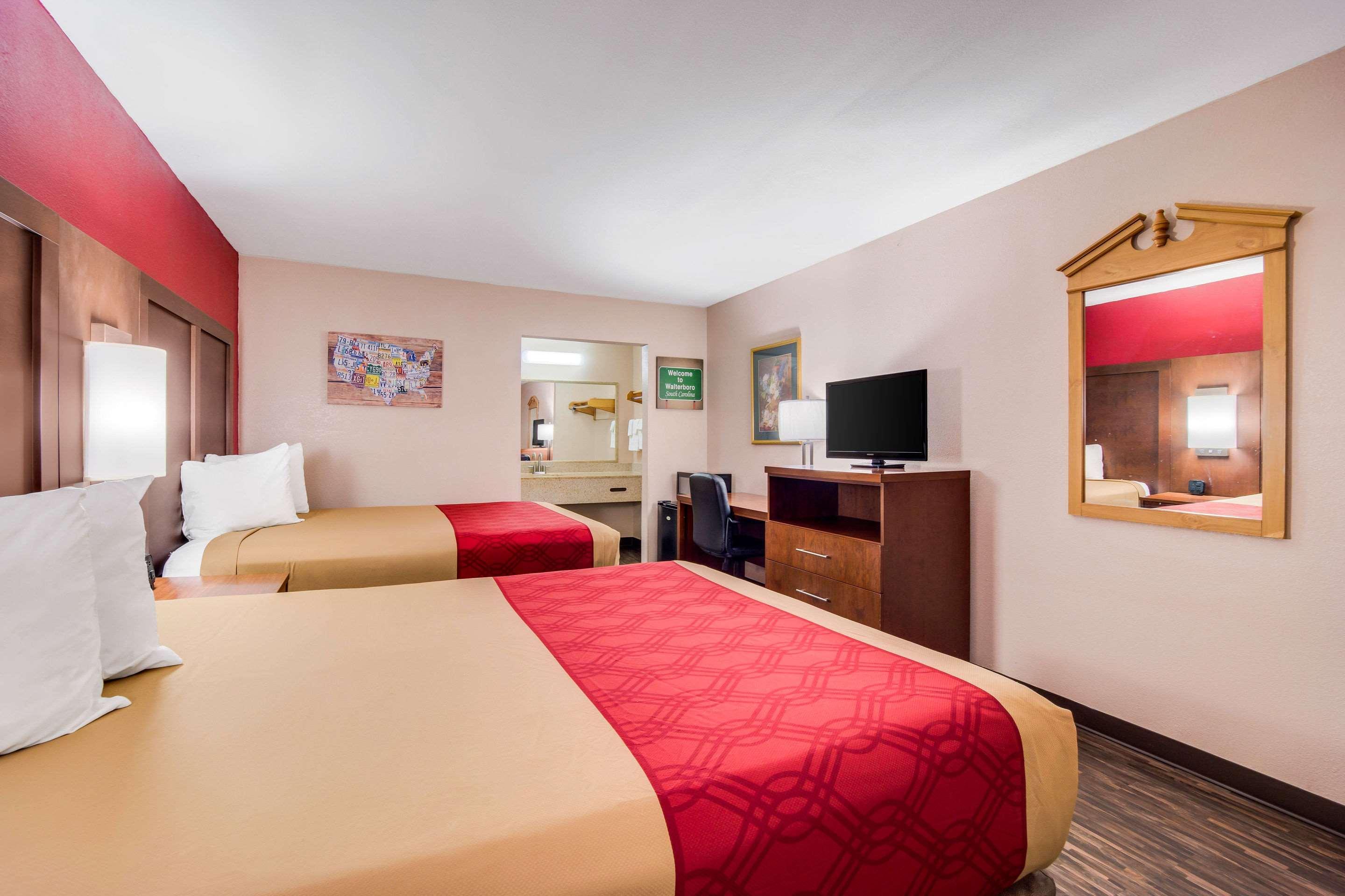 Hotel Walterboro Southwest Bagian luar foto