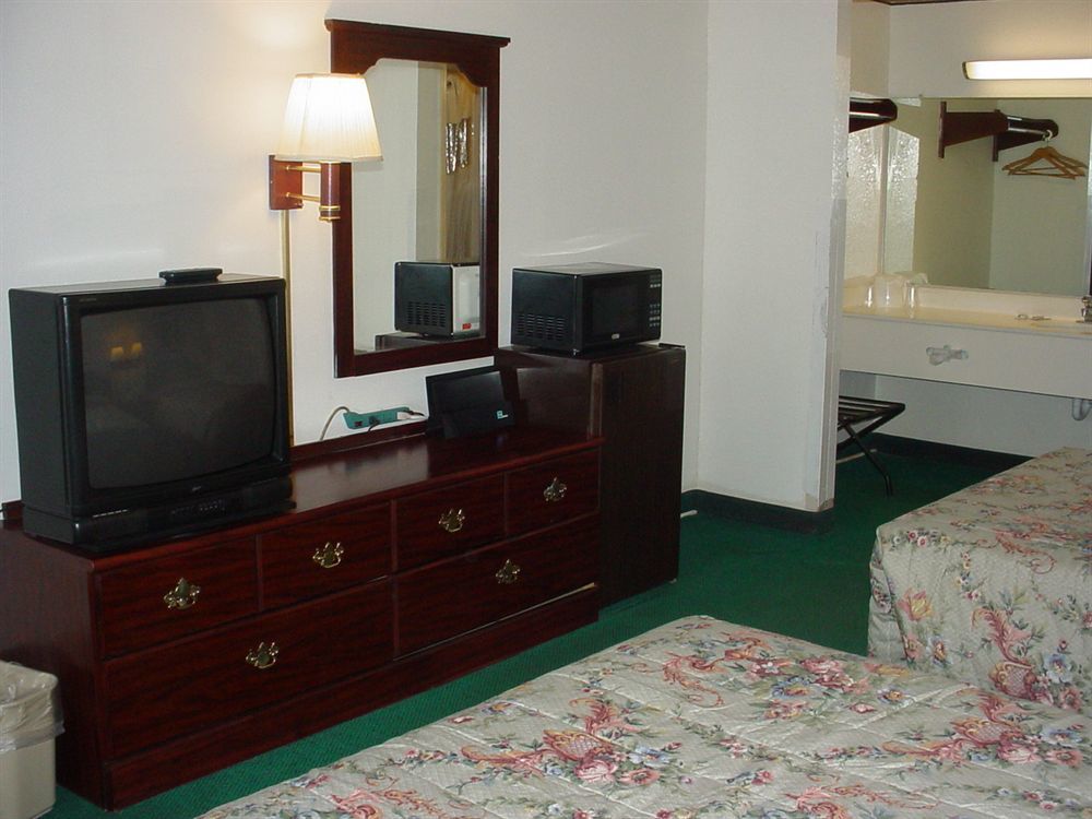 Hotel Walterboro Southwest Bagian luar foto