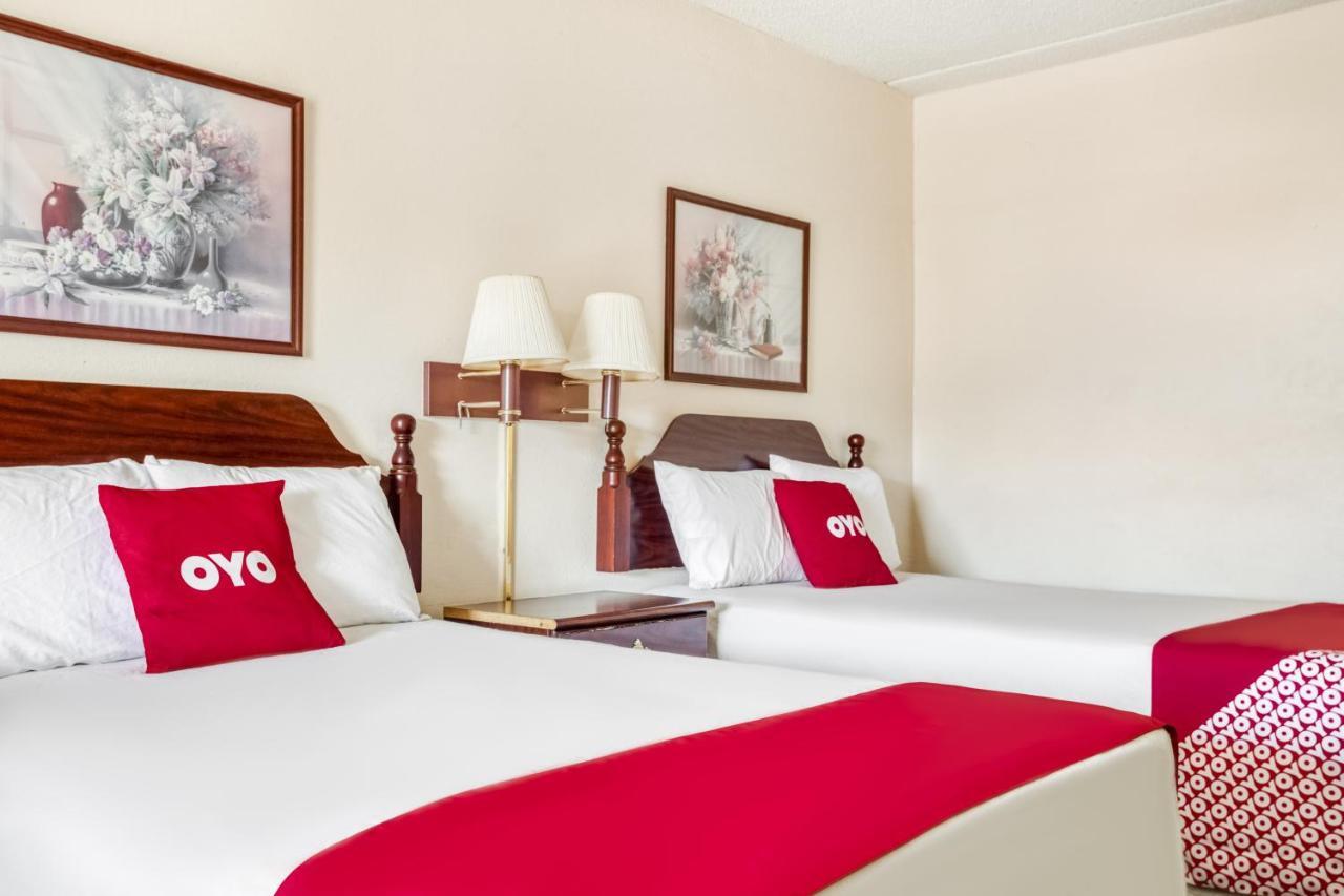 Hotel Walterboro Southwest Bagian luar foto